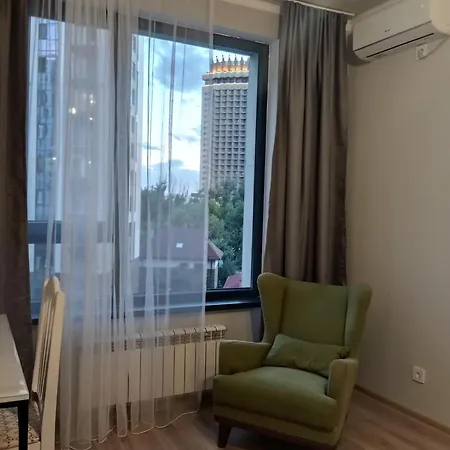 Cozy Apartment In Exclusive Star Almaty Exterior photo